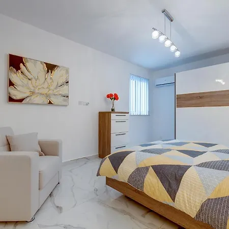 Apartament Splendid 2br In St Julians