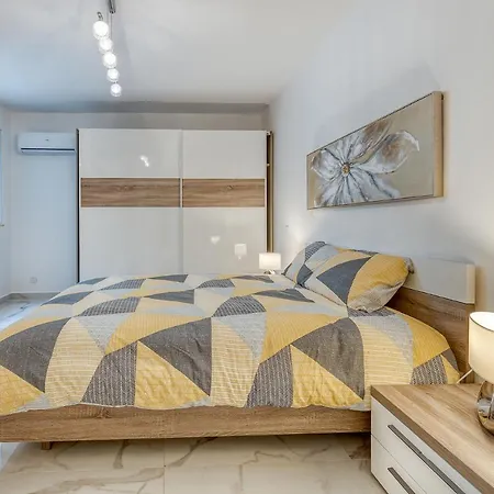 Appartamento Splendid 2br In St Julians San Giuliano