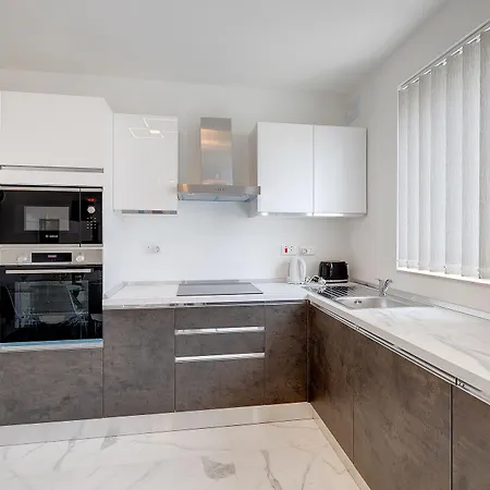 Apartment Splendid 2br In St Julians San Ġiljan